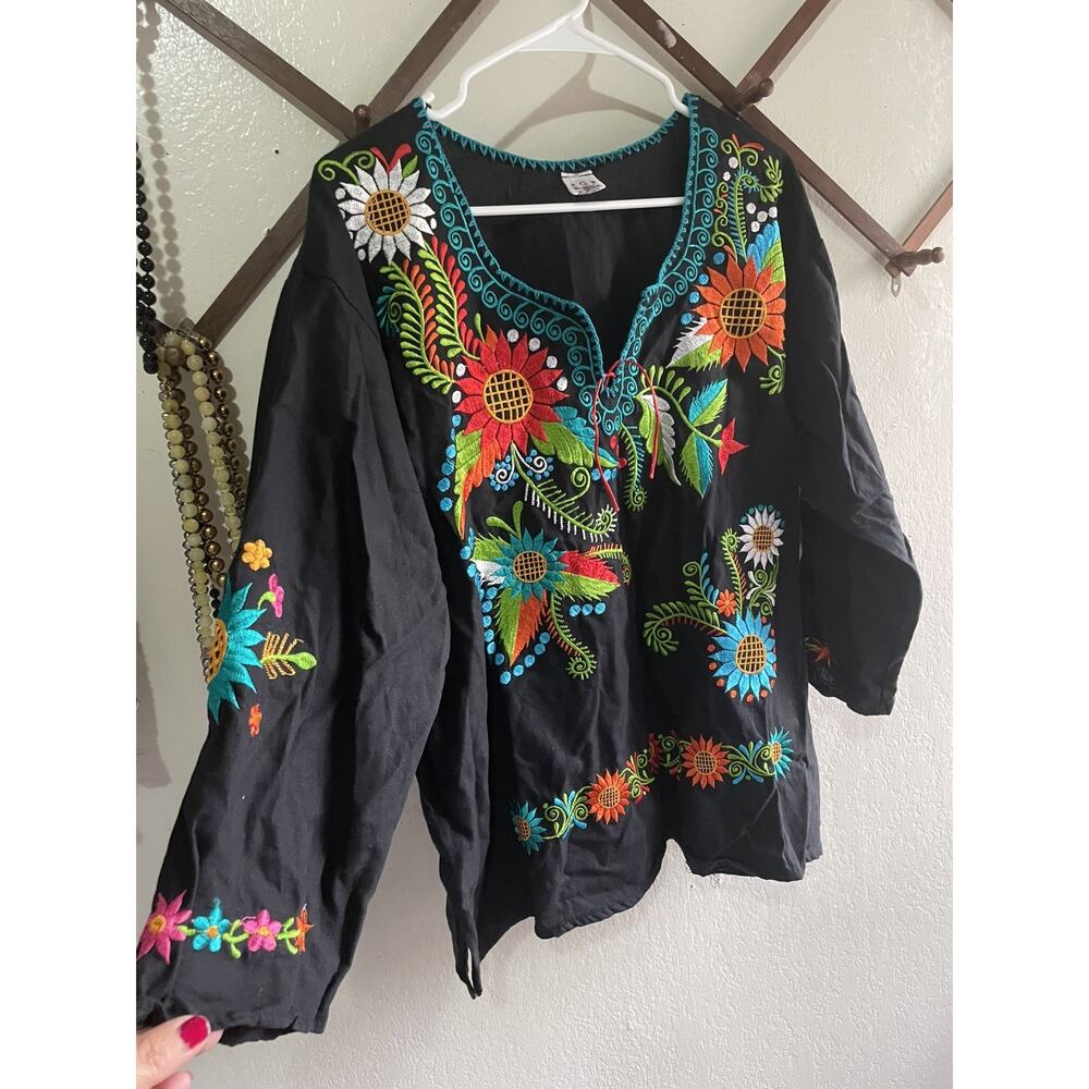 Mexican Style Vintage Embroidered blouse xl
